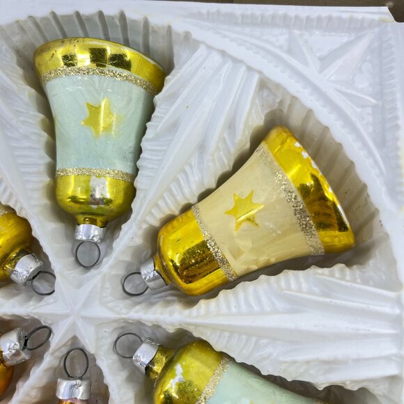 vintage 6 piece bell shaped glass christmas tree ornaments with glitter accents - Picture 5 of 10